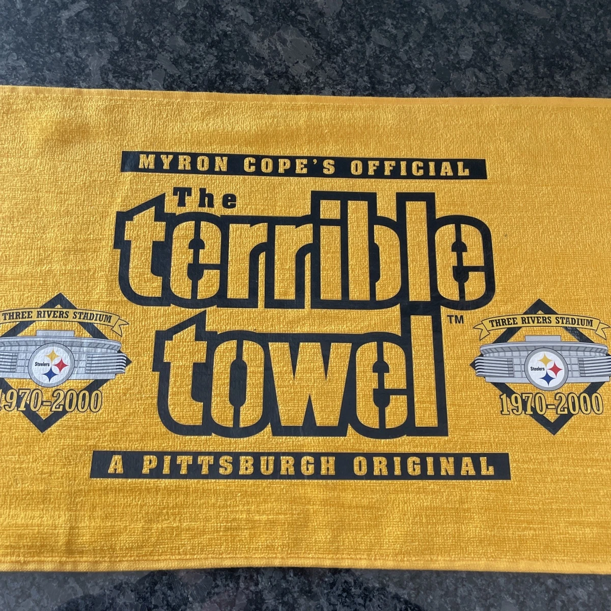 Serviette Pittsburgh Steelers 'The Terrible Towel' - Rose - Souvenir Super Bowl