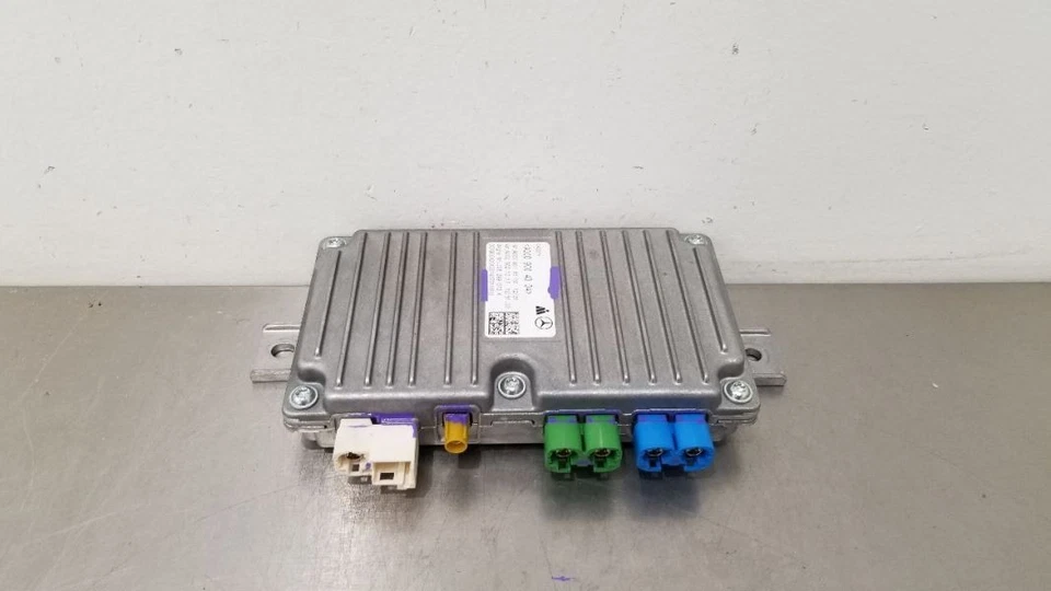 14 MERCEDES BENZ E63 AMG W212 SURROUND VIEW CAMERA CONTROL 0009004004 - Image 2 of 4