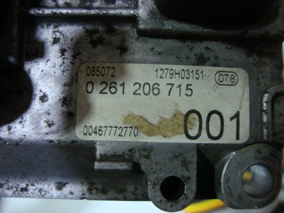 Unidad de control motor Alfa Romeo 147 0261206715 00467772770 467772770 001 Foto 2 de 2