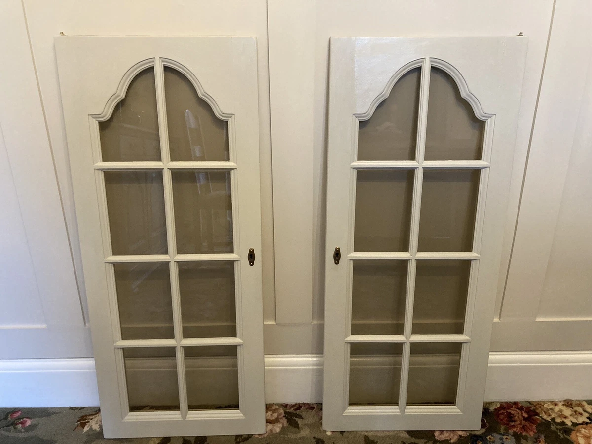 Dining room glass cabinet deals