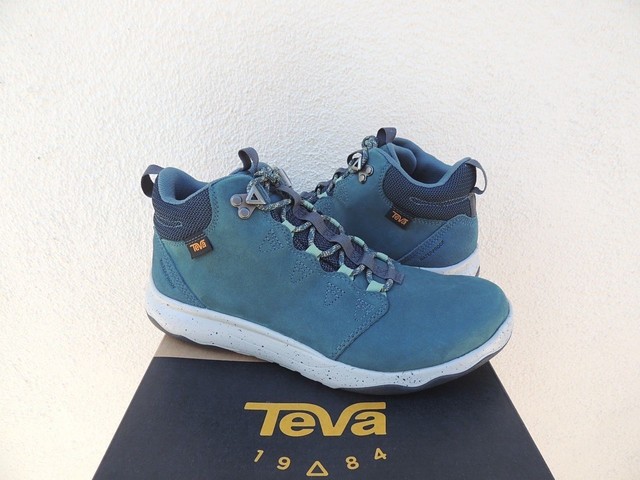 teva sneaker boot