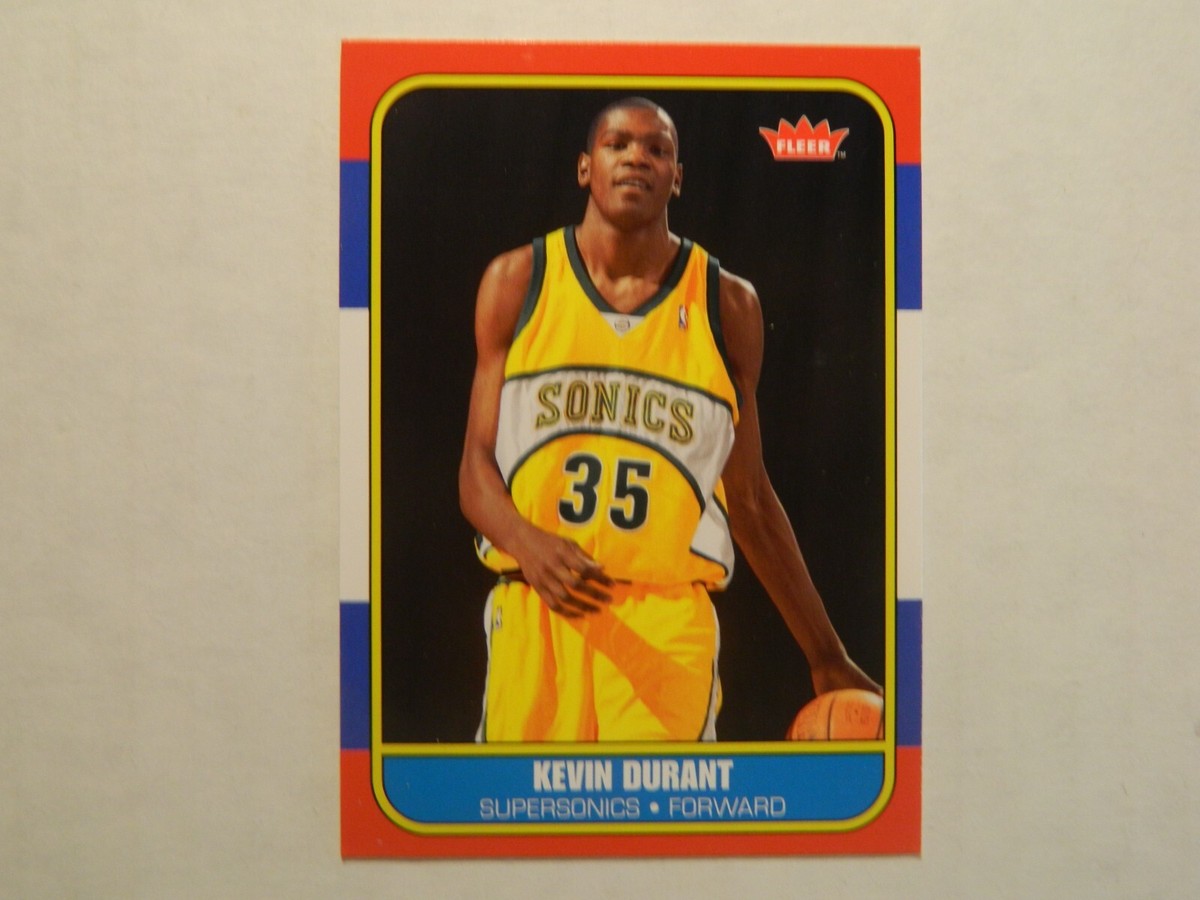 2007-08 Fleer Rookie ( RED WHITE & BLUE ) Parallel Card of Kevin