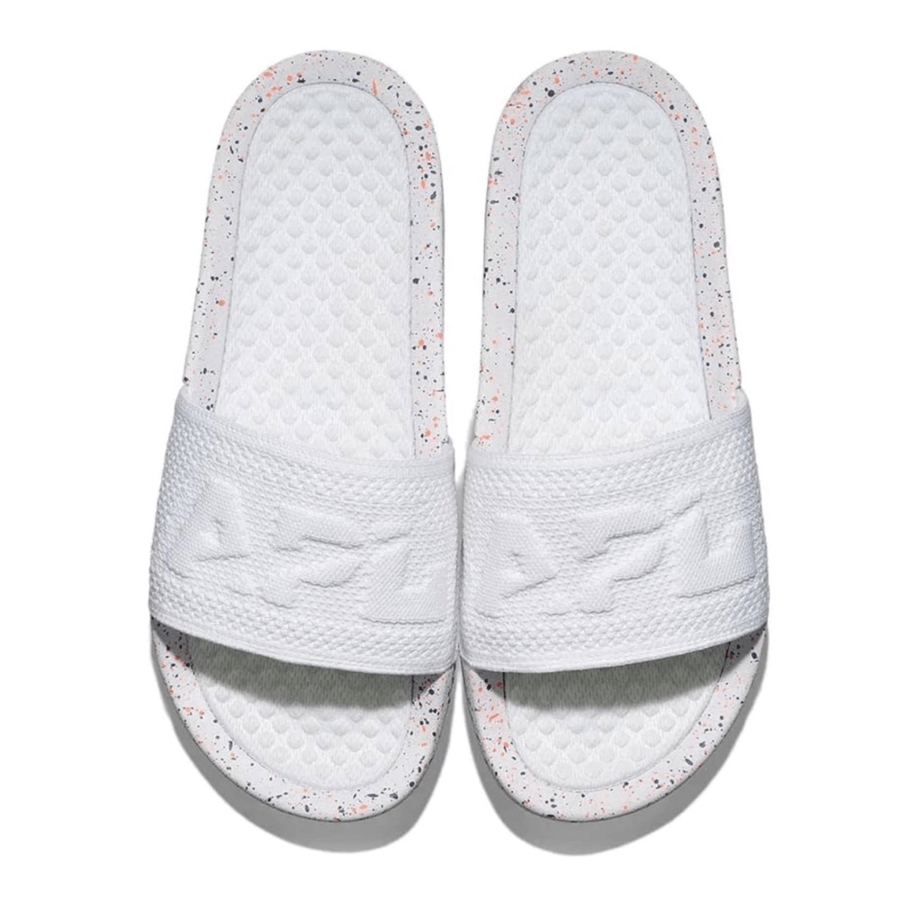 APL Big Logo TechLoom Slide Sandalo in Bianco Impulso Rosso Blu Haze. Taglia 5. Nuovo con scatola