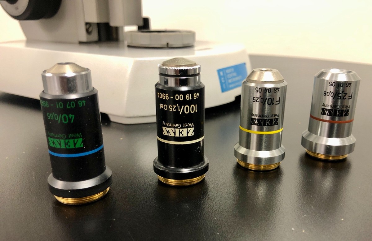 Carl Zeiss Microscope 9901, 47-30-11 w/ 4 Objectives and Carl Zeiss Microscope 9901, 47-30-11 w/ 4 Objectives and