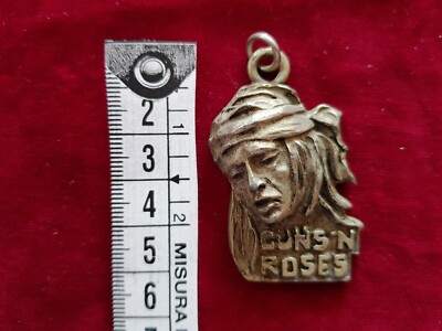 Rare GUNS N ROSES skull original vintage metal Pin de