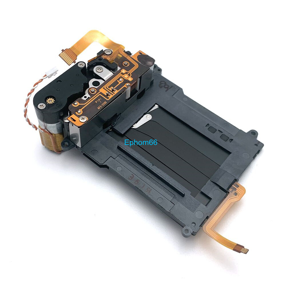 Nikon D750  フルサイズ シャッター交換機関極上　美品 s-l1200.jpg