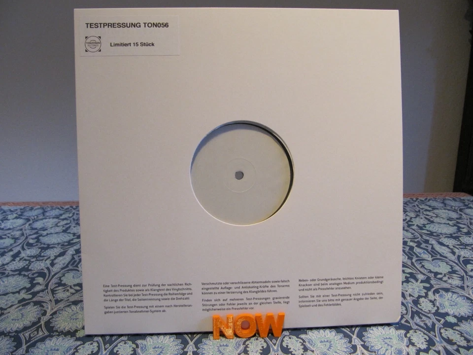 Testpressung: ECHOLONS - "Idea Of A Labyrinth" - Bild 2 von 2