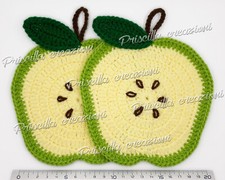 Coppia di presine cucina in lana fatte a mano all'uncinetto - Mela aperta verde