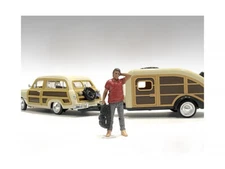 "CAMPERS" FIGURE 4 FOR 1/18 SCALE MODELS BY AMERICAN DIORAMA 76337