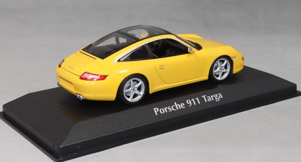 Minichamps Maxichamps Porsche 911 997 Targa in Yellow 2006 940066161 1/43 NEW - Image 2 of 3
