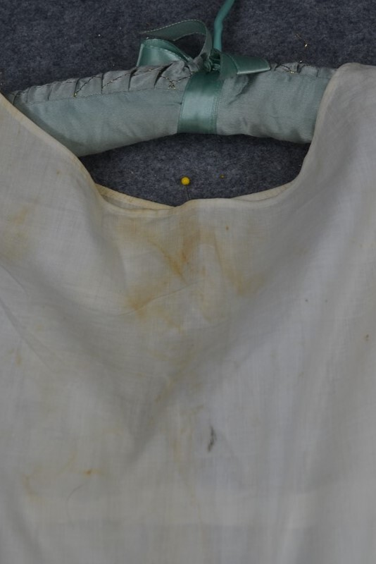 antique child apron/pinafore 2 pcs both red and white cotton hand made 1900