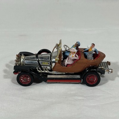 Corgi Toys Chitty Chitty Bang Bang Car #266 w/ Figures – Made in
