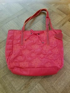 vera wang princess tote bag