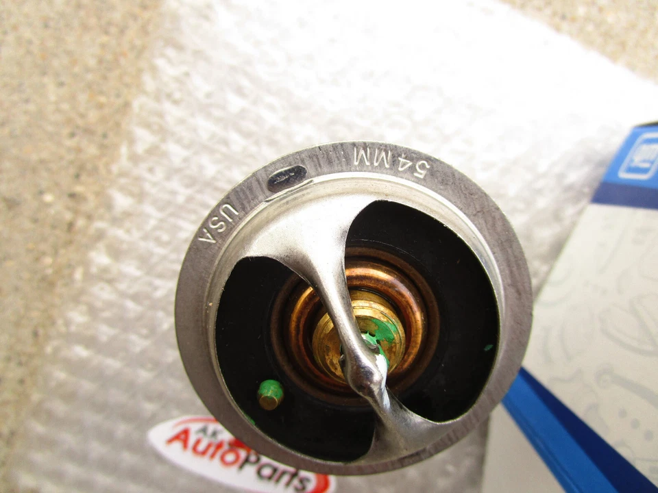 05 - 10 CADILLAC STS 4.6L V8 ENGINE COOLANT THERMOSTAT OEM NEW - Image 4 of 4