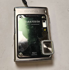 Olympus Stylus 1030 SW 10.1 MP Waterproof Digital Camera Green TESTED WORKING 