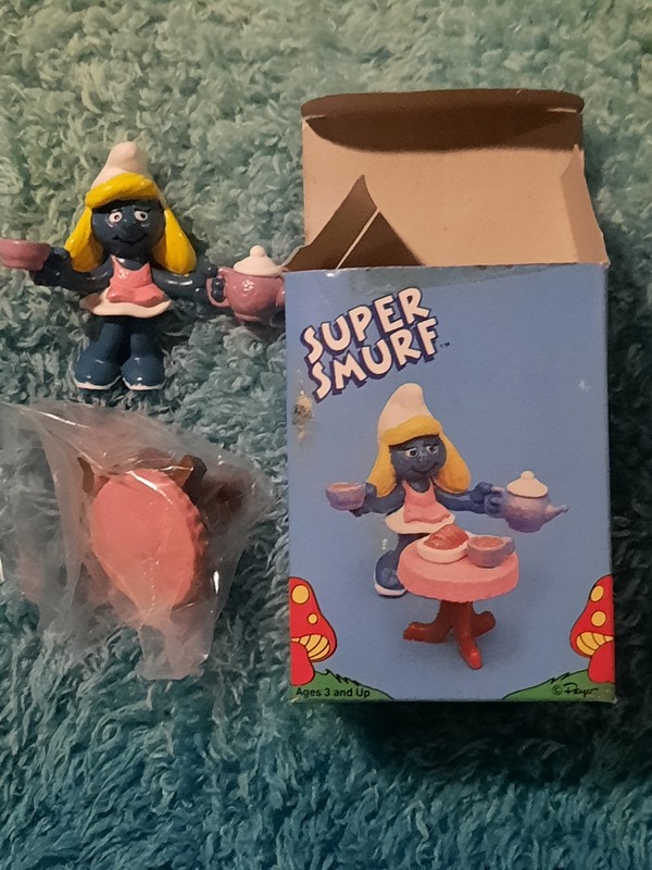 1984 Schleich Peyo Super Smurf Smurfette TEA SET #6752 Complete in Box