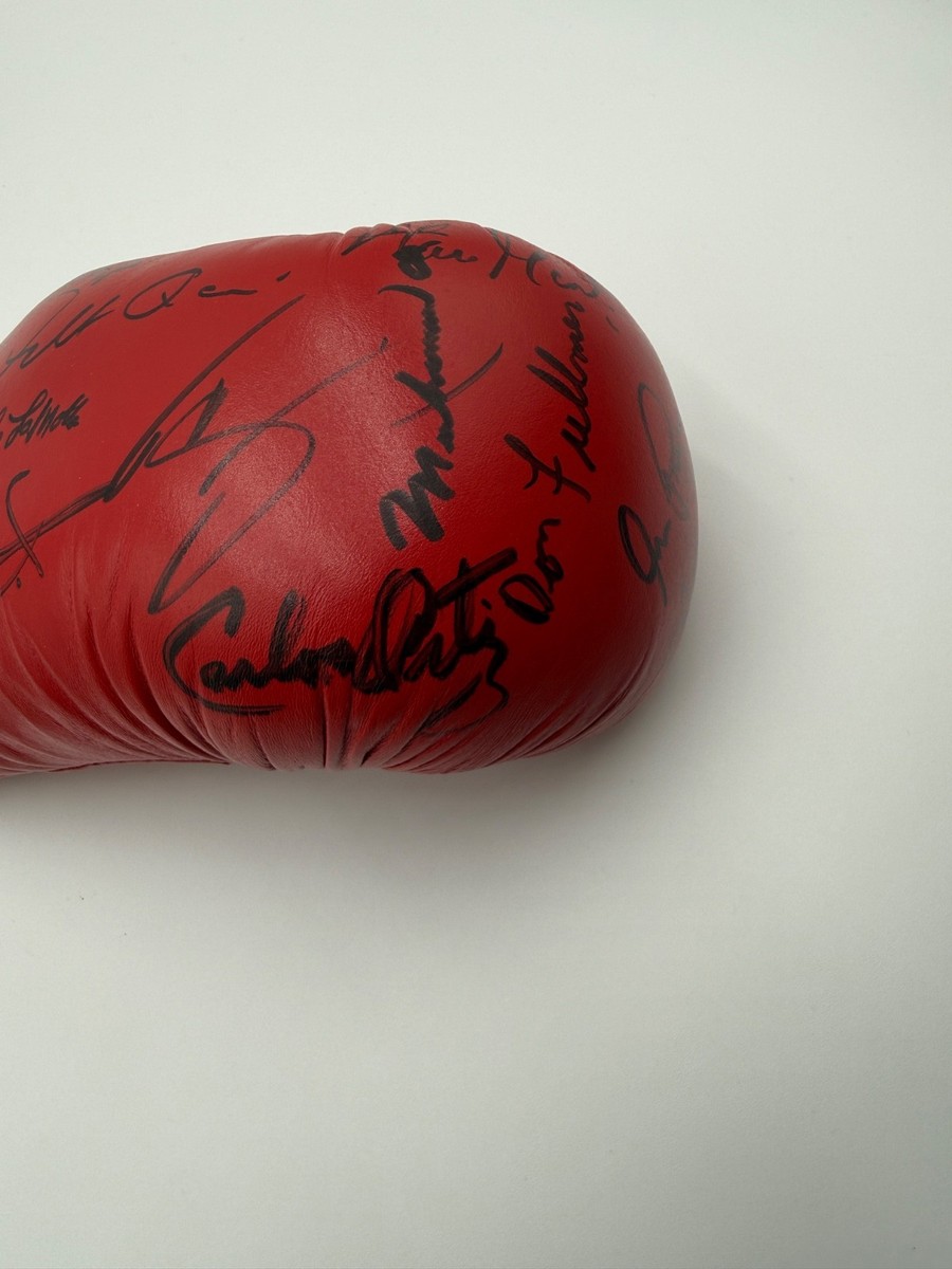 Muhammad Ali Signed Boxing Glove Authenticated By PSA 12 Total
