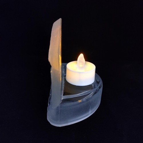 Frosted Glass Tealight Holder of Manger Scene 5 x 4 inches Christmas Jesus - Picture 4 of 6