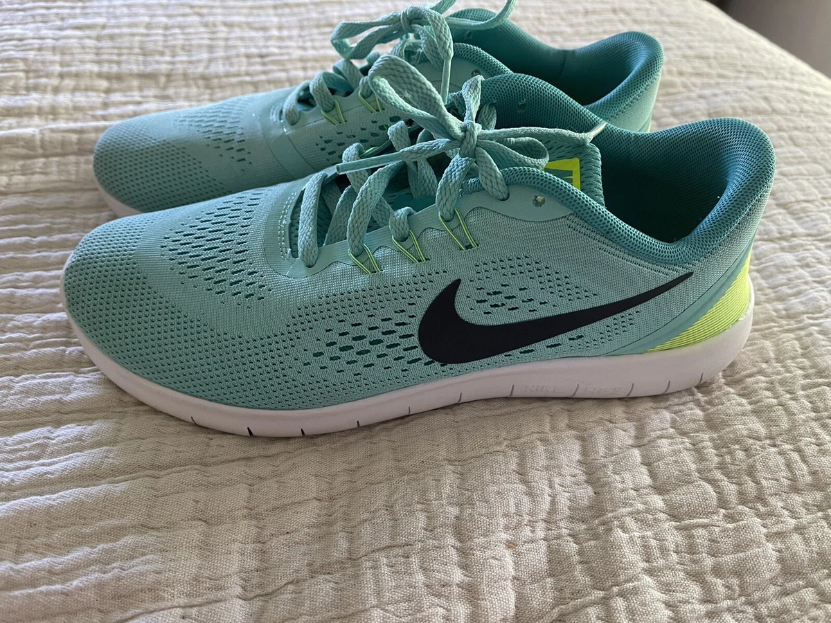 Nike free rn clearance 7y