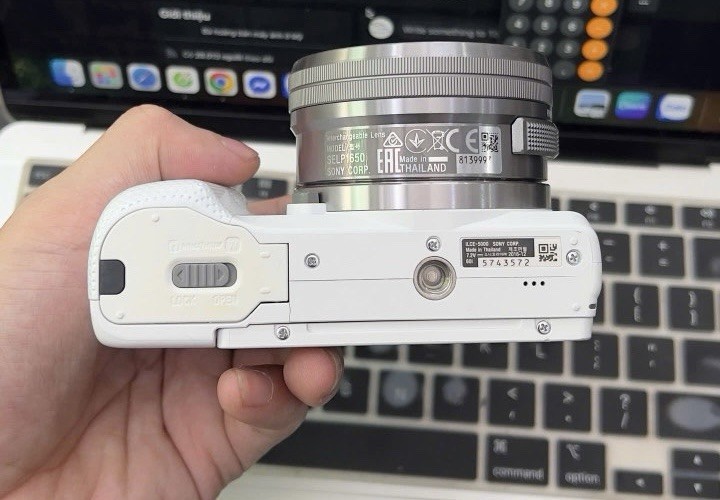 SONY α5000 Digital Camera silver Body Kit w/ E PZ16-50㎜ F3.5-5.6