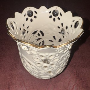 Lenox Garden Lights Votive Holder Flowers & Snowflake