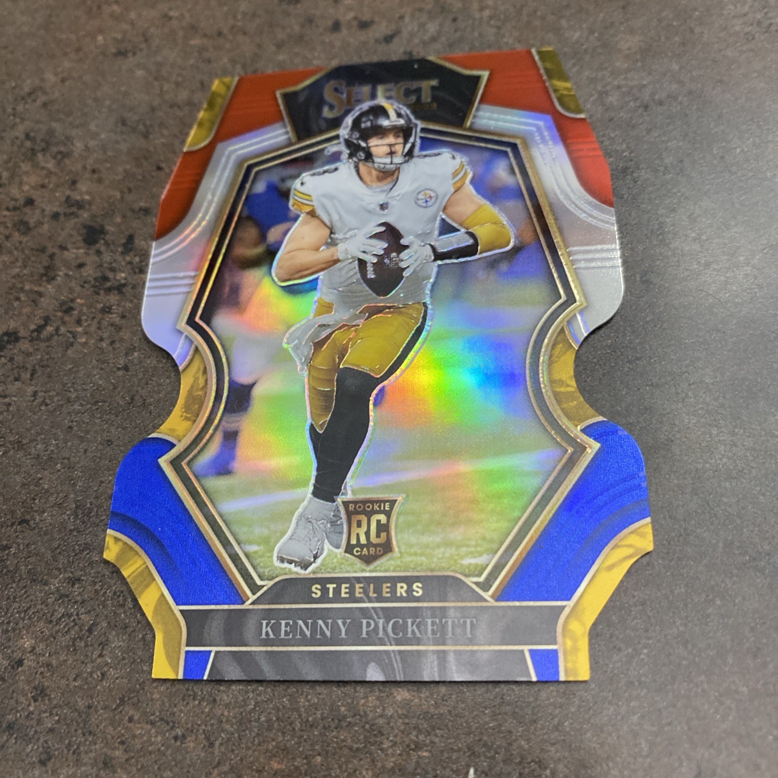 Kenny Pickett 2022 PANINI SELECT RED & BLUE DIE-CUT RC Card #182 STEELERS