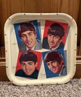 *1964 TRAY SIGN* John *THE BEATLES* Paul *TIN LITHO* George *OLD VINTAGE* Ringo