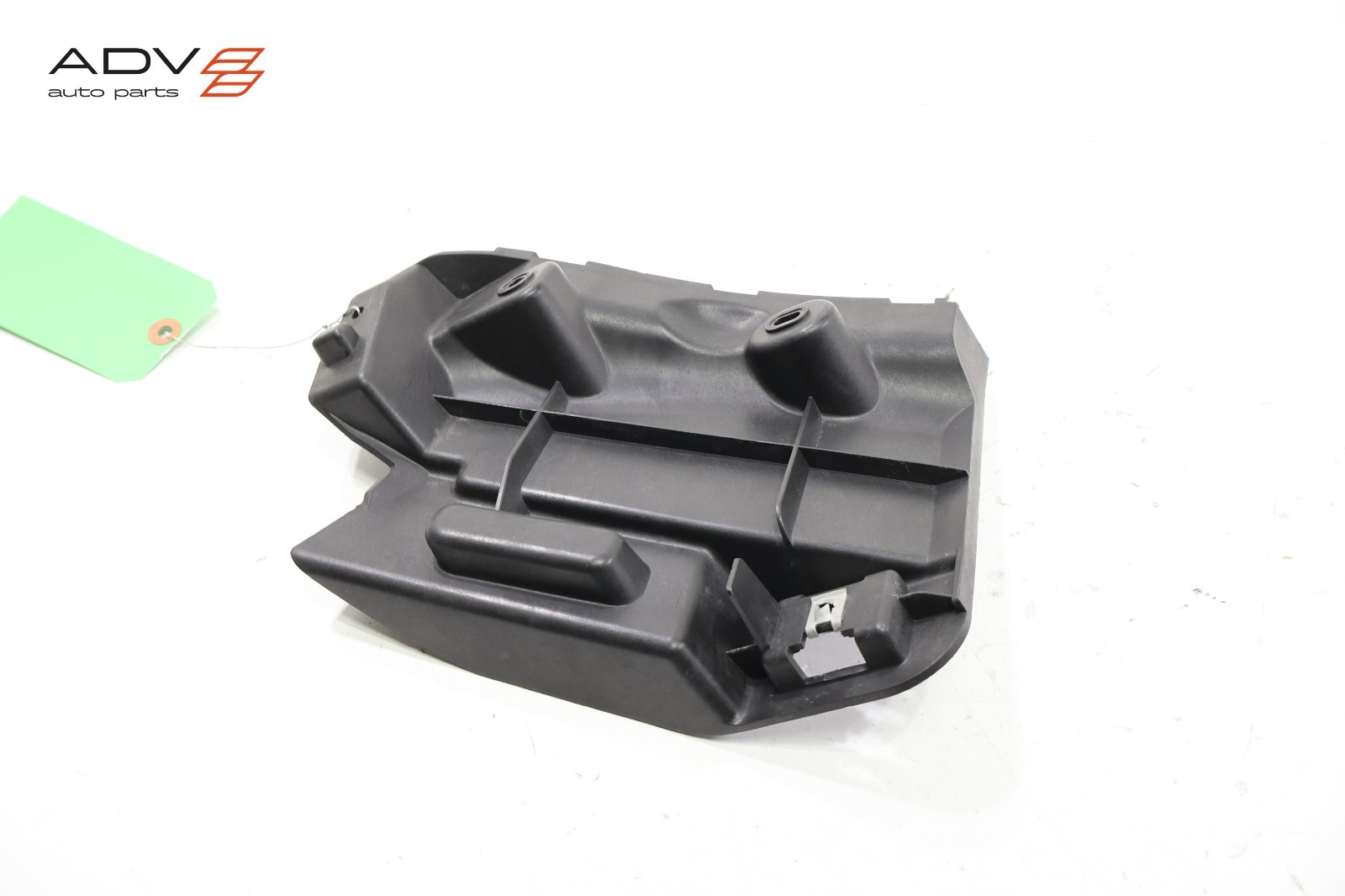 2014 - 2024 MASERATI GHIBLI REAR BUMPER RIGHT SIDE MOUNT SUPPORT BRACKET OEM