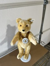Steiff Club Bear Edition 1995 Replica Of 1946. #681 And 13 Inches Tall.