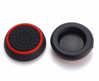 4 x PS4 Thumbstick Gummi Kappen Controller Grips Caps Überzieher - SCHWARZ-ROT