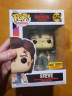 Funko Pop Stranger Things STEVE BLOODY #1542 HOT TOPIC EXCLUSIVE READ