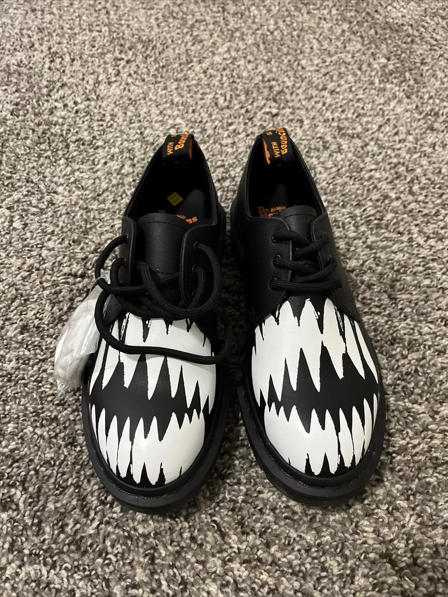 Dr martens pleasures sales 1461 teeth