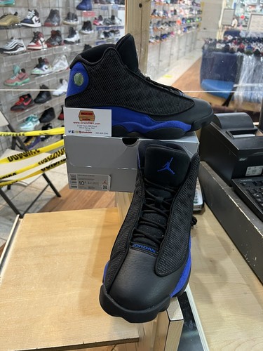 black hyper royal white 13