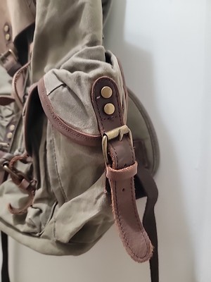 Distressed Heavy Duty Green Canvas & Leather Backpack OKPTA1519426
