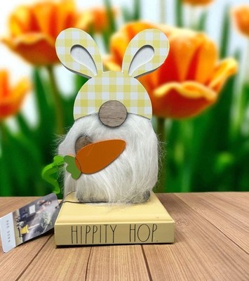 NWT RAE DUNN FARMHOUSE Hippity Hop GNOME WOOD TABLETOP SIGN DECOR Easter-READ