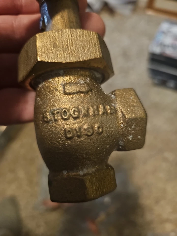 1/2 BRONZE  THREAD ANGLE VALVE  STOCKHAM Fig. B-222 - Image 4 of 4