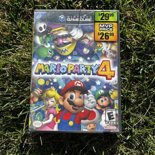 Mario Party 4 (Nintendo GameCube, 2002) With Case - No Manual
