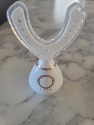 Uplift 5 |  Pulsating Facial Lift | 5 Minute Age Reversal Device, Contours