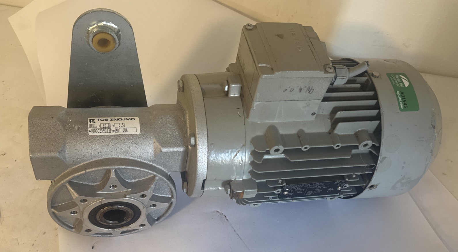 TOS ZNOJMO MRT 60A 20:1 Used With Siemens Motor 1LA7090-4AA12 50 Hz230/400