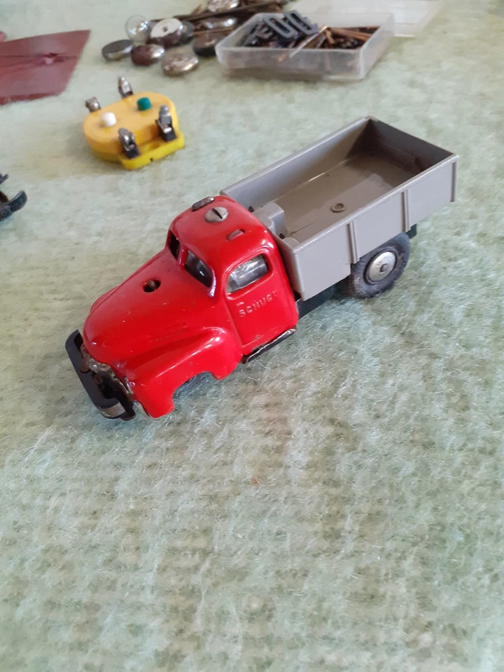 Konvolut Schuco Varianto 3010 Blechspielzeug mit viel Zubehör - Bild 2 von 4