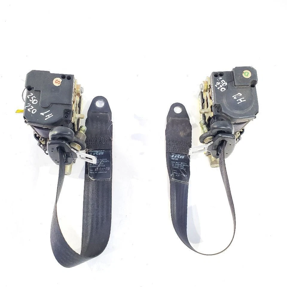 Maserati Spyder Cambiocorsa 2003 OEM par de cinturones de seguridad delanteros Foto 2 de 4