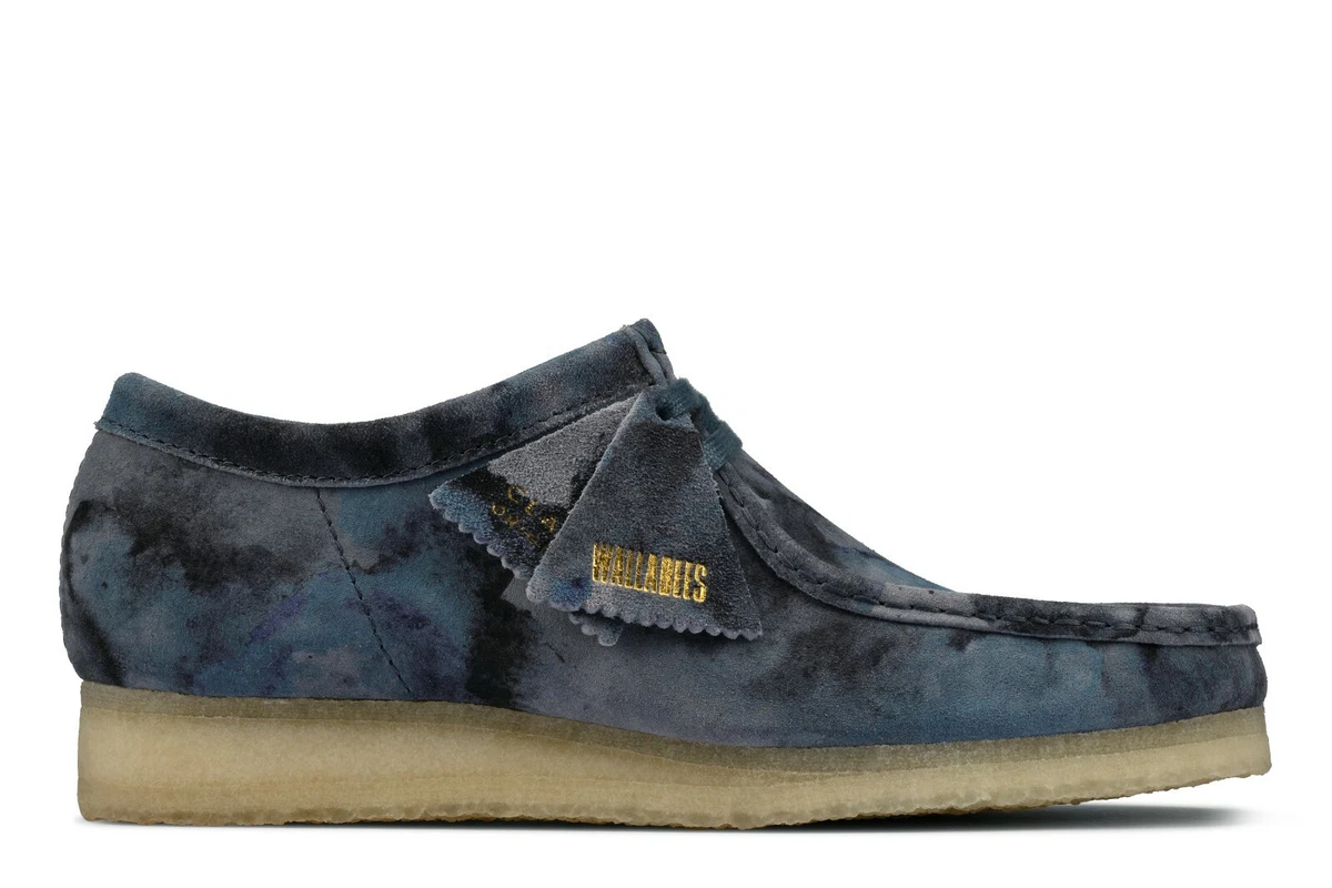 Camo hotsell clarks wallabees