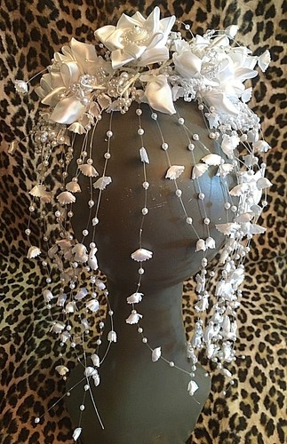 FRENCH VINTAGE BRIDE HAIR ACCESSORY HEADPIECE~ WHITE SILK FLOWERS & PEARLS ~ NEW - Picture 4 of 8