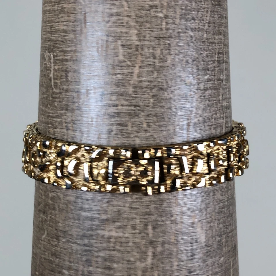 Defonte by Lucien Piccard relógio de quartzo feminino tom dourado mostrador pepita 25mm 5 1/4" - Imagem 4 de 4