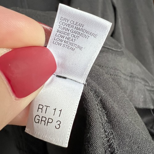 St. John Sport leichte Damenjacke mit durchgehendem Reißverschluss und Standardkragen Baumwolle, Größe P - Bild 8 von 10