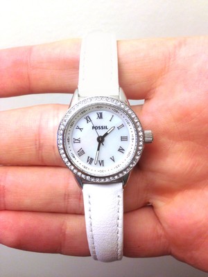 Fossil BQ1101 Ladies Watch Silver Tone Case White Leather  display picture 1