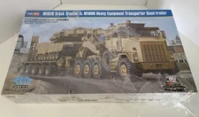 HobbyBoss 85502 M1070 Truck Tractor & M1000 HETS Semi-Trailer Model Kit 1:35