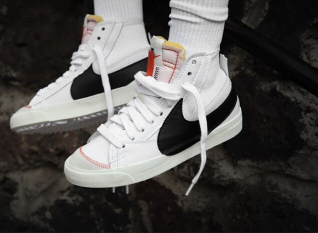 nike blazer jumbo on foot