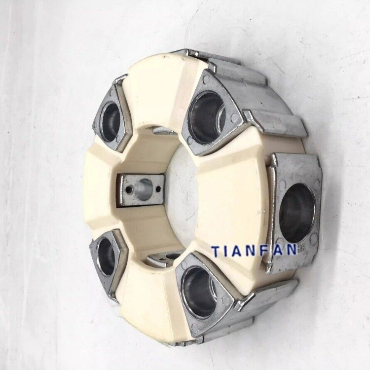 For Hitachi ZX200 ZAXIS240-3G COUPLING YB00000114 4700170 4671573