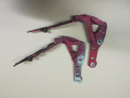 BMW 3er E46 Limo Facelift Motorhaubenscharniere Japanrot 8200123